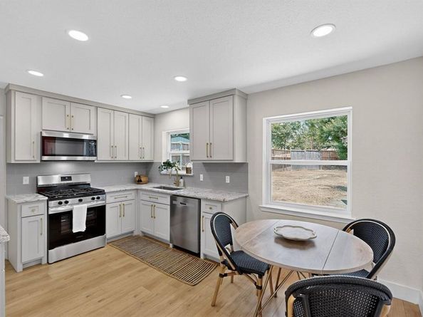 1023  Osceola Trail , Carrollton Texas 75006