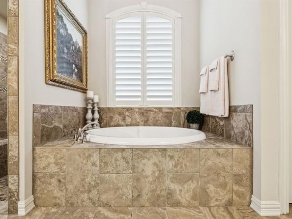 3912  Ivy Glen Court , Colleyville Texas 76034