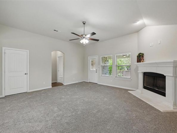 512  Hidden Springs Trail , Azle Texas 76020