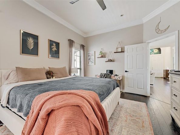 8609  Old Oak Drive , Irving Texas 75063