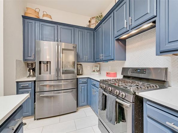 8609  Old Oak Drive , Irving Texas 75063