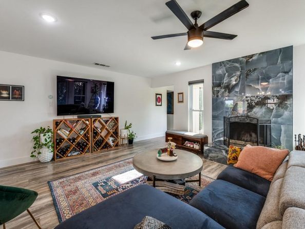 2805  Glenbrook Drive , Carrollton Texas 75007