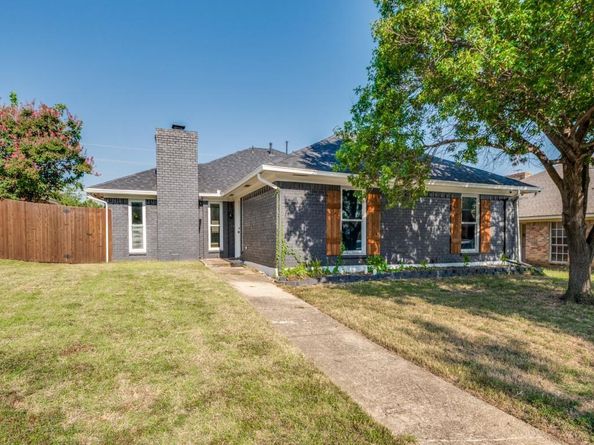 2805  Glenbrook Drive , Carrollton Texas 75007
