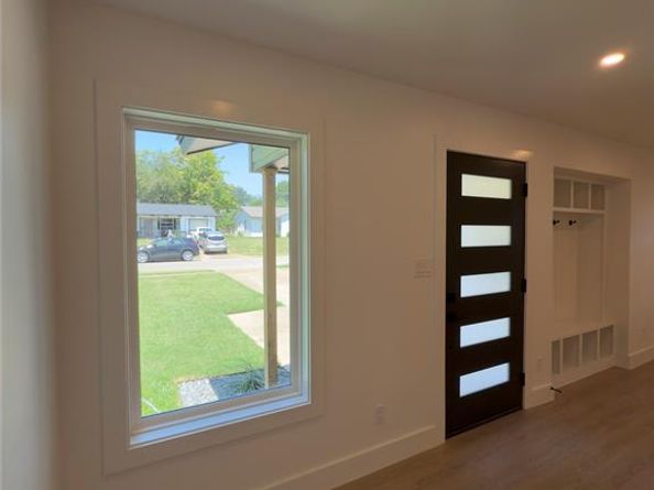 12210  Oberlin Drive , Dallas Texas 75243