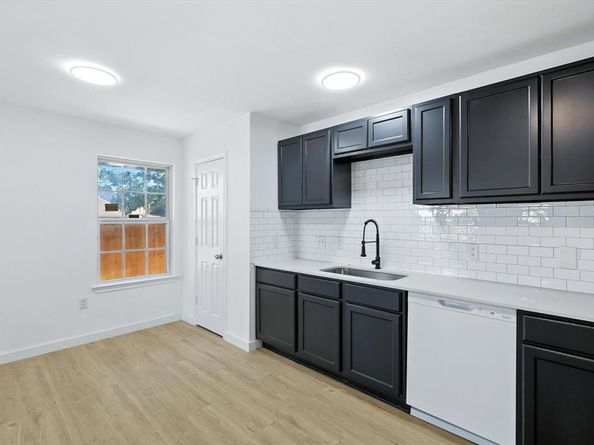 3335  Tioga Street , Dallas Texas 75241
