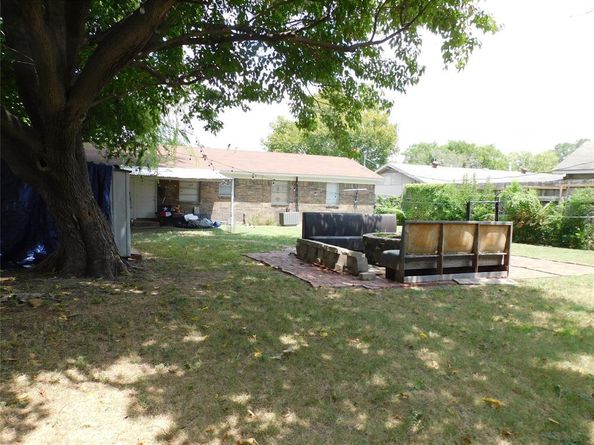 818  Rosewood Hills Drive , Garland Texas 75040