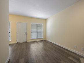 4623  Gaston Avenue  7, Dallas Texas 75246