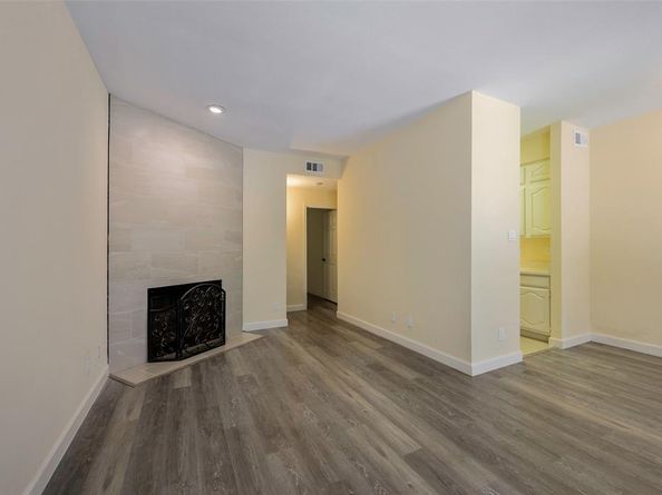 4623  Gaston Avenue  7, Dallas Texas 75246