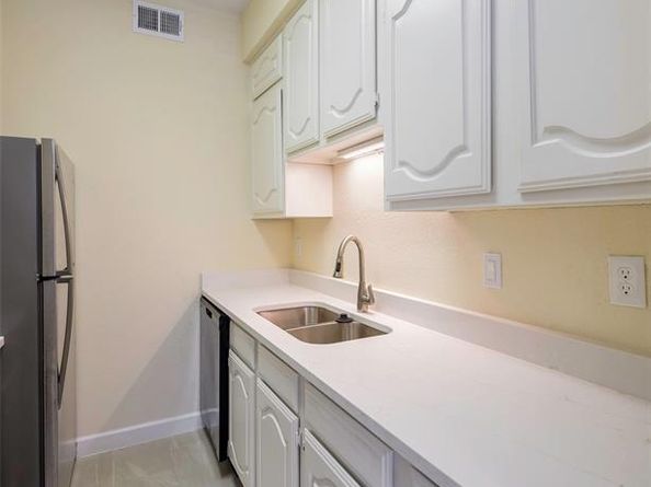4623  Gaston Avenue  7, Dallas Texas 75246