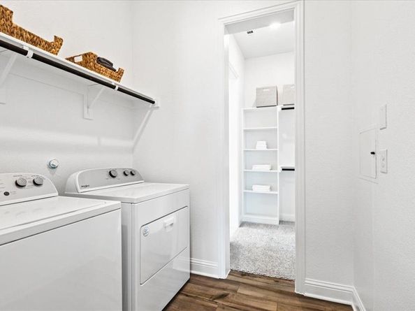 1628  Elle  , Aubrey Texas 76227