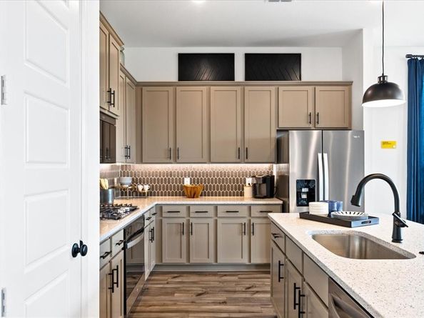 1628  Elle  , Aubrey Texas 76227