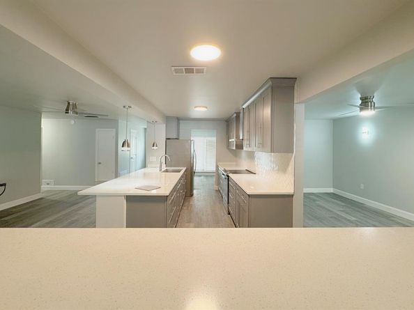 909  Milky Way , Garland Texas 75040