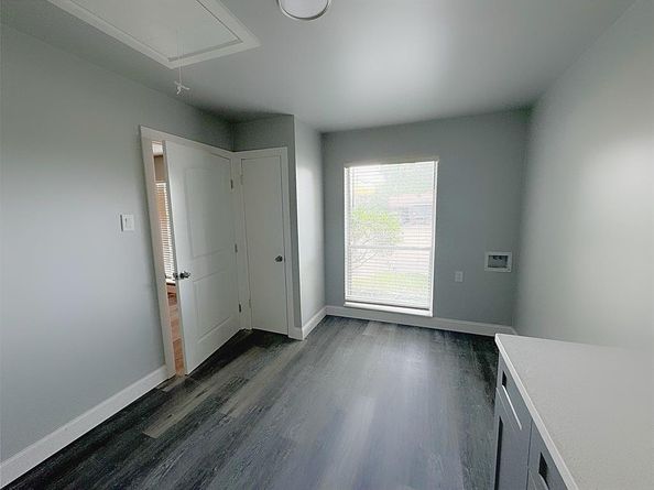 909  Milky Way , Garland Texas 75040