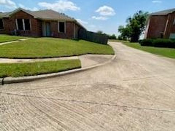 2472  Mallory Lane , Lancaster Texas 75134
