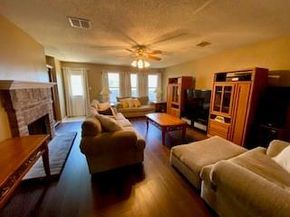 2472  Mallory Lane , Lancaster Texas 75134