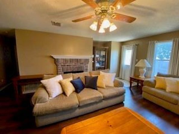 2472  Mallory Lane , Lancaster Texas 75134