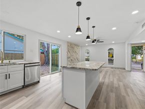 326  Bluebonnet Trail , Garland Texas 75043