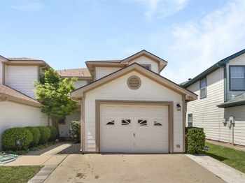 7576  Kings Trail 