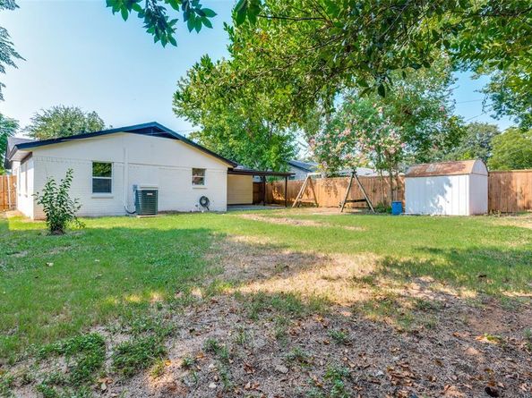 601  Alaska Street , Arlington Texas 76011