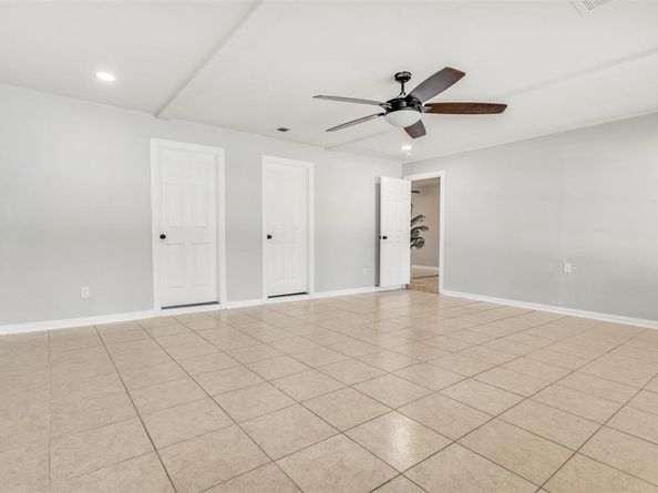 601  Alaska Street , Arlington Texas 76011