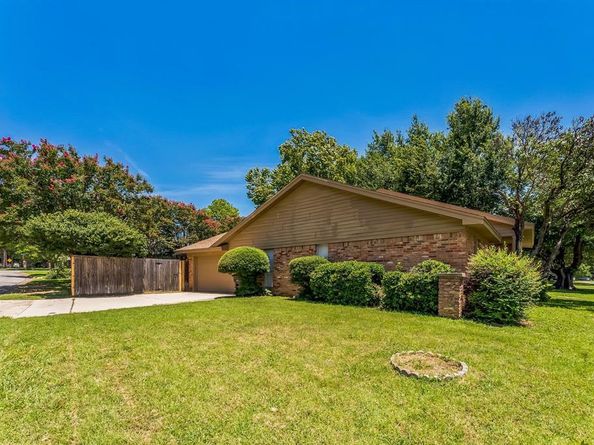 7301  Laurie Drive , Fort Worth Texas 76112