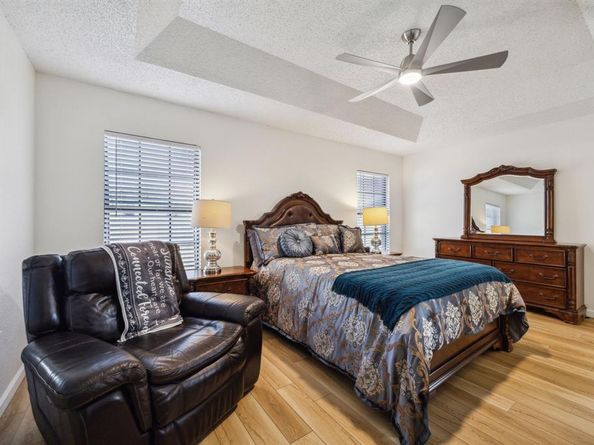 226 E Ridgegate Drive , Garland Texas 75040