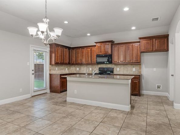 3733  Cecelia Lane , Forest Hill Texas 76140