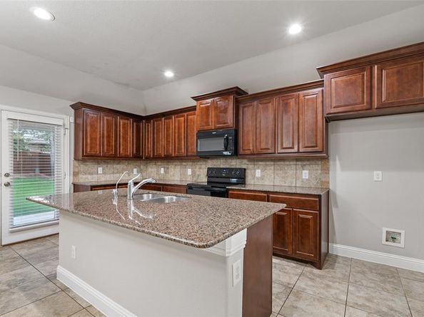 3733  Cecelia Lane , Forest Hill Texas 76140