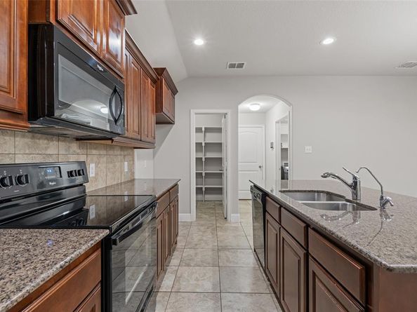 3733  Cecelia Lane , Forest Hill Texas 76140