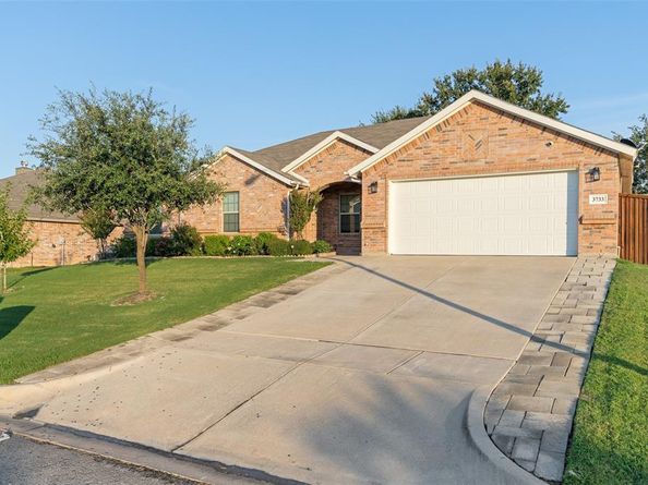 3733  Cecelia Lane , Forest Hill Texas 76140