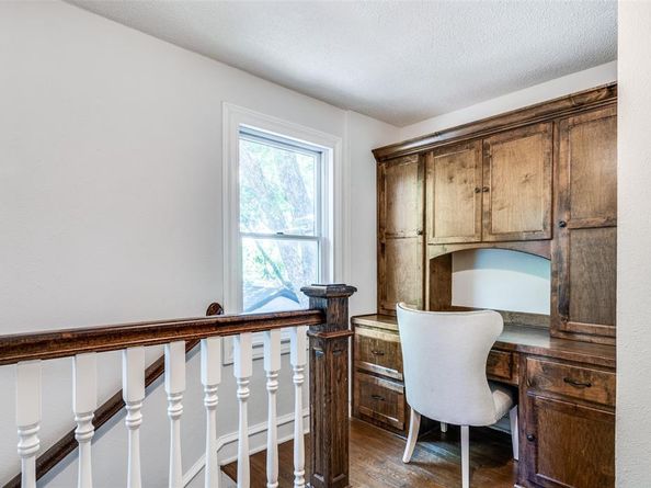 2528  Shirley Avenue , Fort Worth Texas 76109
