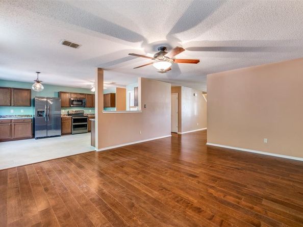 1304  Willow Tree Drive , McKinney Texas 75071