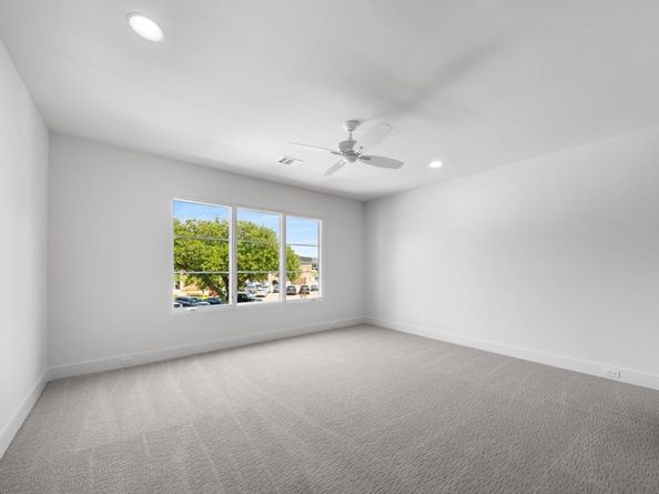 7623  Robin Road , Dallas Texas 75209