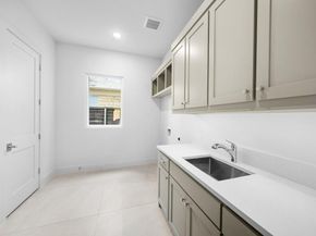 7623  Robin Road , Dallas Texas 75209