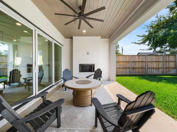 7623  Robin Road , Dallas Texas 75209