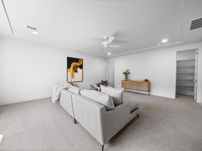 7623  Robin Road , Dallas Texas 75209