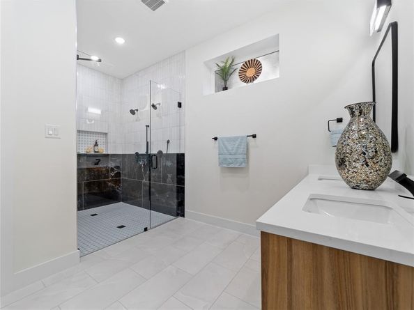 416  Mount Auburn Avenue , Dallas Texas 75223