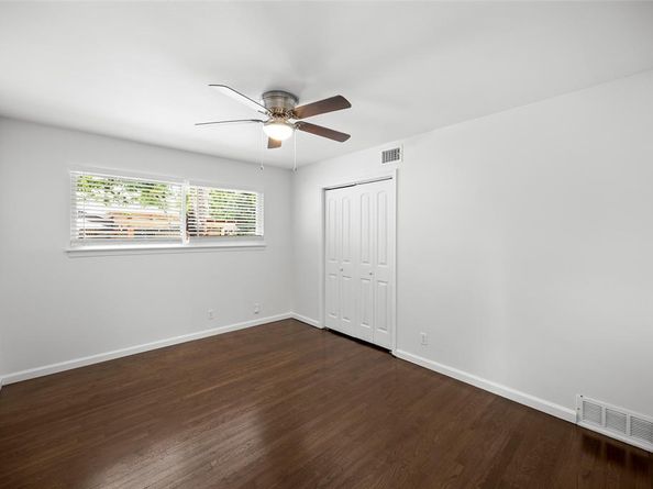 7024  Irongate Lane , Dallas Texas 75214