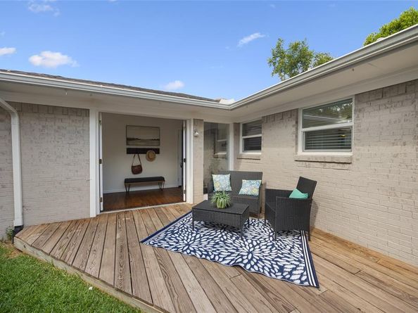 7024  Irongate Lane , Dallas Texas 75214