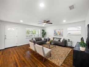 7024  Irongate Lane , Dallas Texas 75214