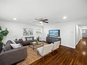 7024  Irongate Lane , Dallas Texas 75214