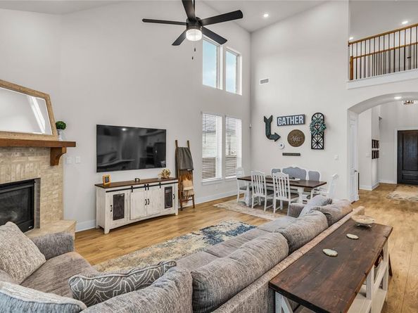 1723  Holly Oak Way , Fate Texas 75087