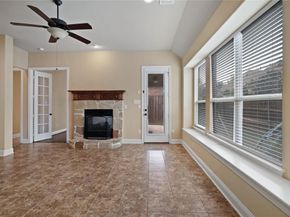 1806  Park Highland Way , Arlington Texas 76012