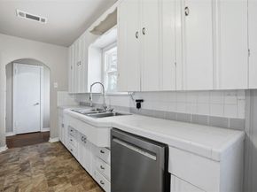 2325  Halbert Street , Fort Worth Texas 76112