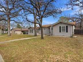 2325  Halbert Street , Fort Worth Texas 76112