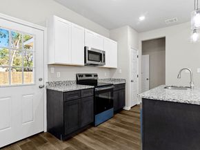 1832 E Broadway Avenue , Fort Worth Texas 76104