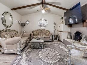 1310  Willow Way , Garland Texas 75043