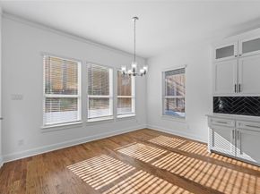 1320  Compton Street , Dallas Texas 75203