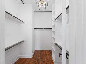 1320  Compton Street , Dallas Texas 75203