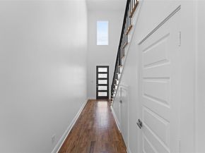 1320  Compton Street , Dallas Texas 75203